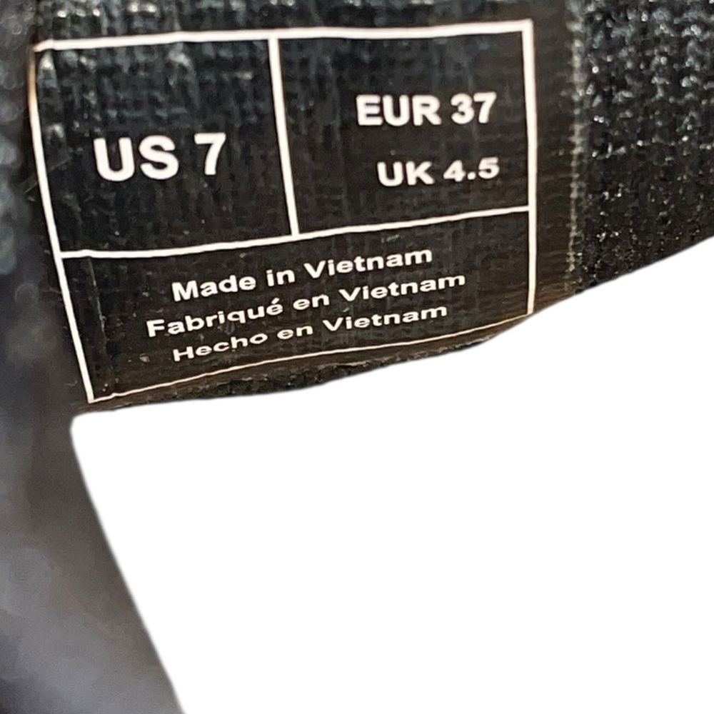 Saola Sequoia Vegan Sustainable Slip-On Casual Flats Size: 7 NWOT - Picture 6 of 7